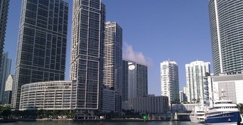 Icon Brickell/VIceroy 3