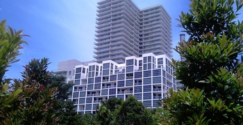 Midrise in Midtown Miami