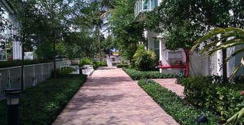 Brickell on the River 7