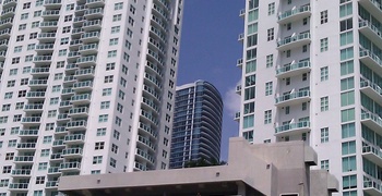Brickell on the River 1